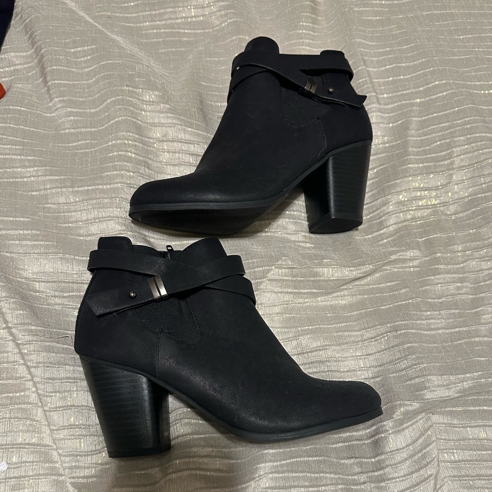 NWOT buckle booties